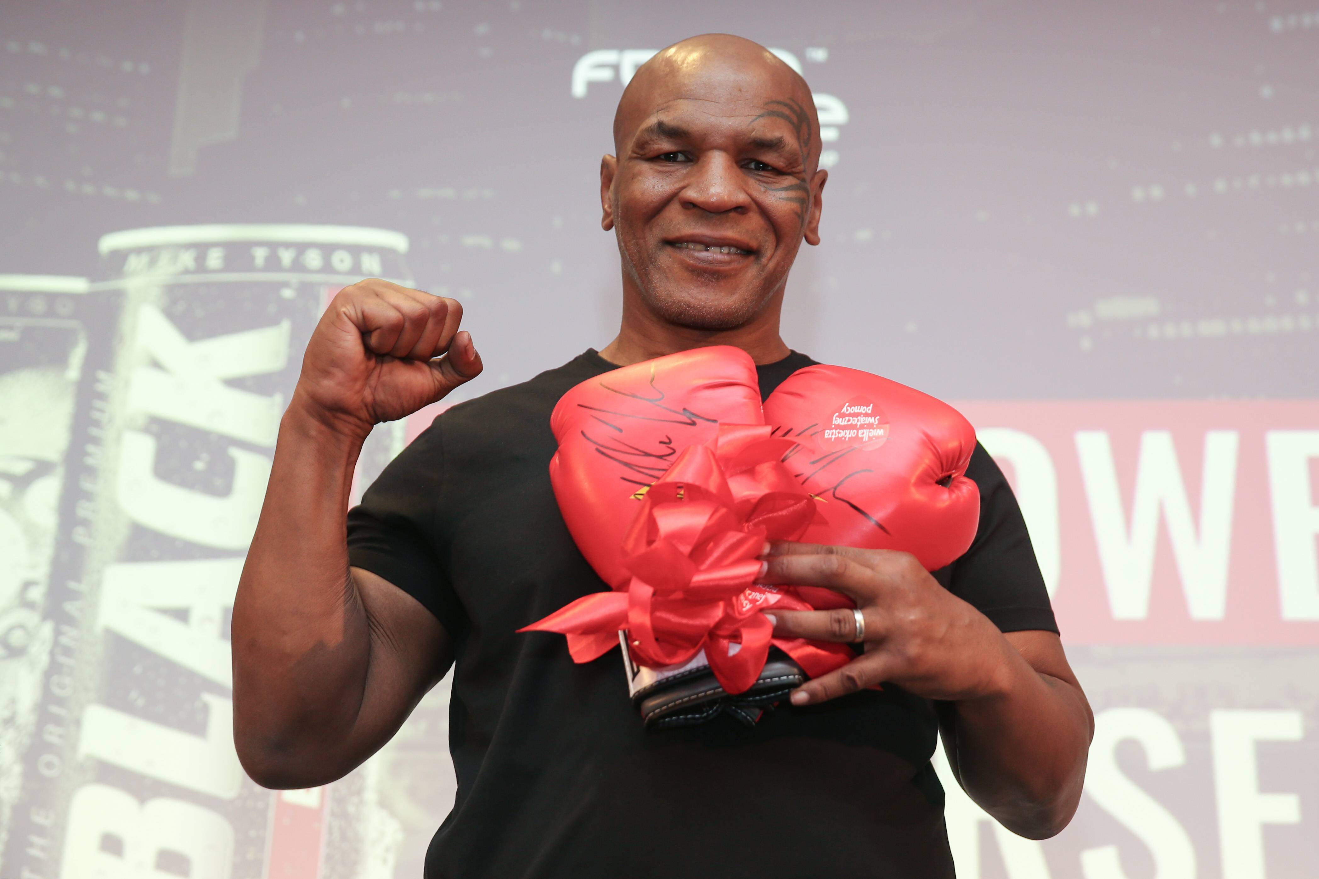 Чемпионы тайсон. Майк Тайсон. Майк Тайсон боксер. Майк Тайсон фото. Mike Tyson 2020.