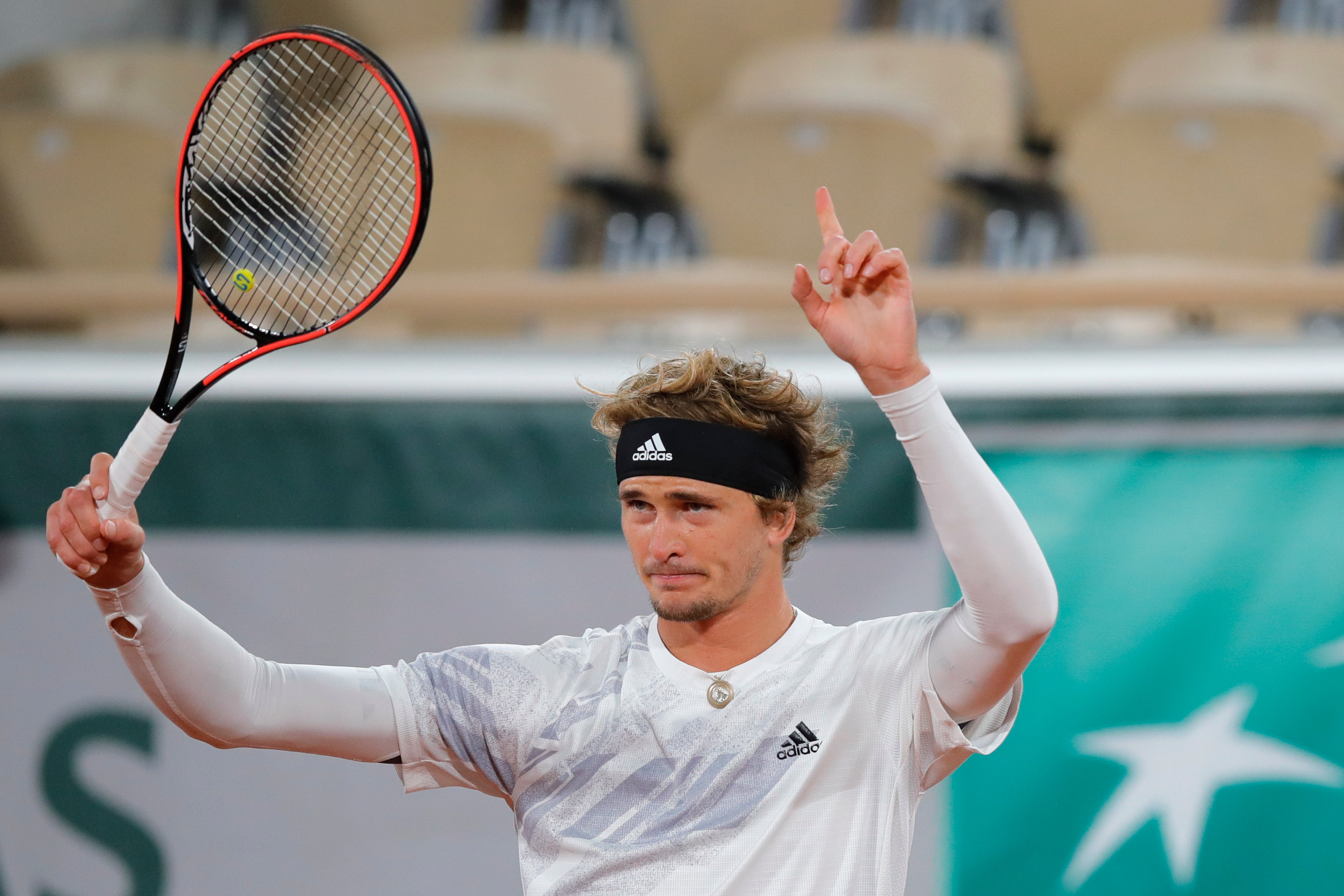 Alexander Zverev makes strong start as he bids to bounce ...