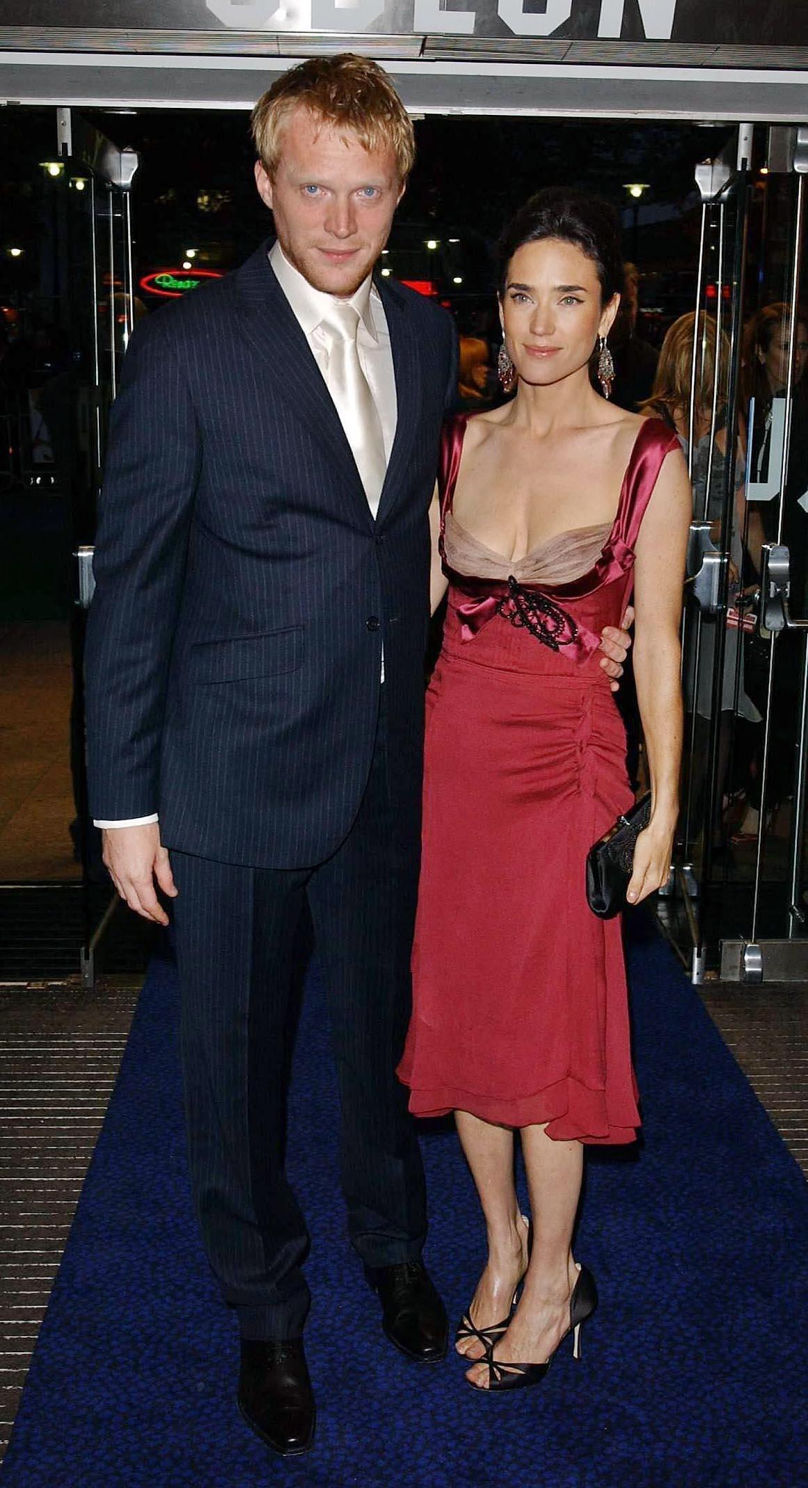 Jennifer Connelly Wears an Old Dress…