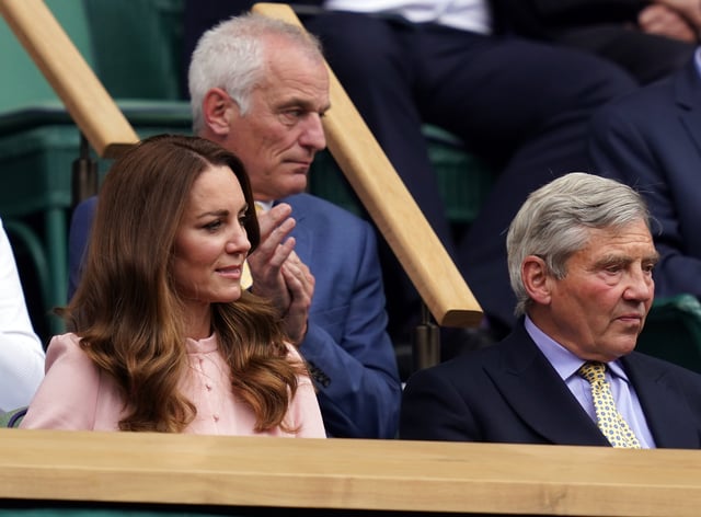 Kate Middleton Joined By Her Father At Wimbledon To Watch Men S Final Newschain